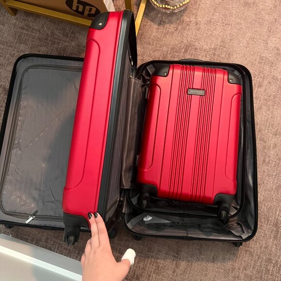 Kenneth Cole Hardshell Suitcase Luggage Set - Picture 2 of 11